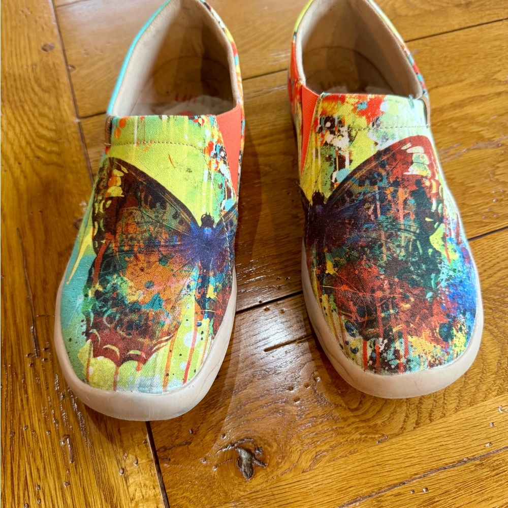 NWT UIN Mottled Butterfly Shoes Size 7.5